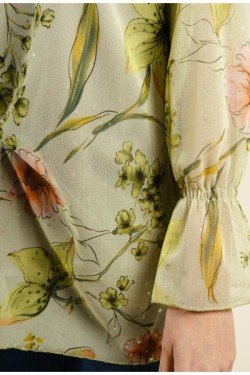 Blouse à imprimés floraux