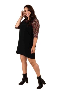 Robe manches transparentes brodées