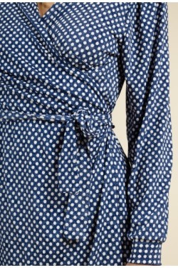 Robe porte-feuille à l'imprimé de petit pois